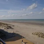 Sea View Family דירה