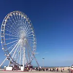 Sea View Family * ניופורט