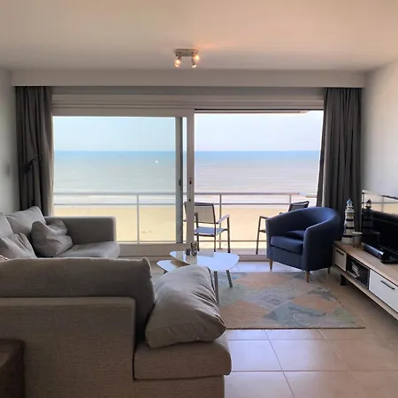 Apartment Scorpio B0704 With Frontal Sea View