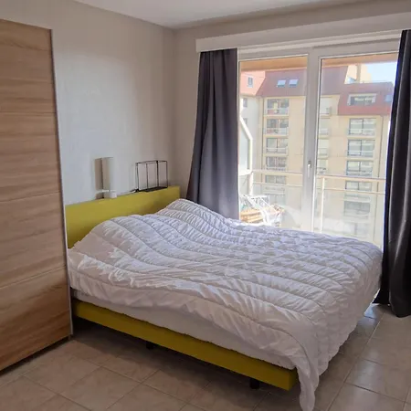 Apartment Scorpio B0704 With Frontal Sea View Nieuwpoort